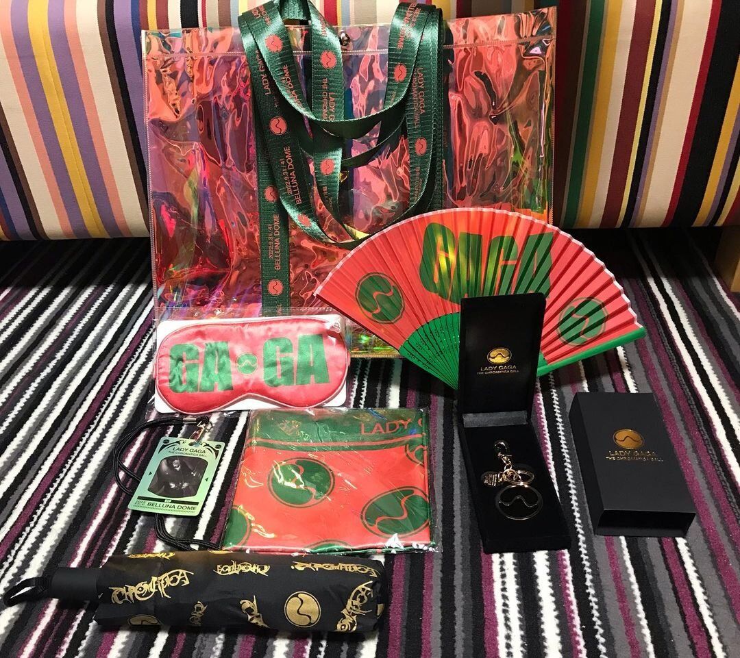 VIP Tour Box Sets of Taylor Swift and 10 other musicians